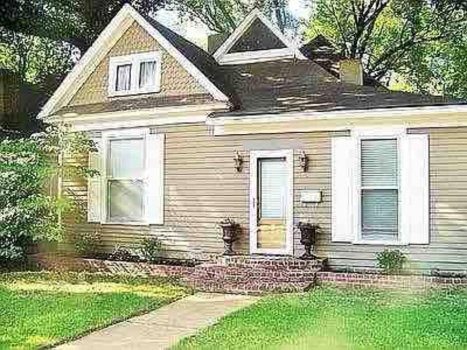Large Historical Home W/ Fire Pit, Chef Kitchen. ممفيس المظهر الخارجي الصورة