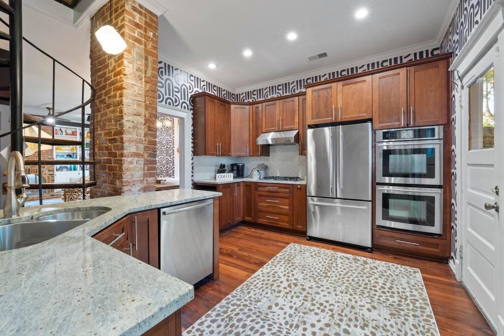 Large Historical Home W/ Fire Pit, Chef Kitchen. ممفيس المظهر الخارجي الصورة